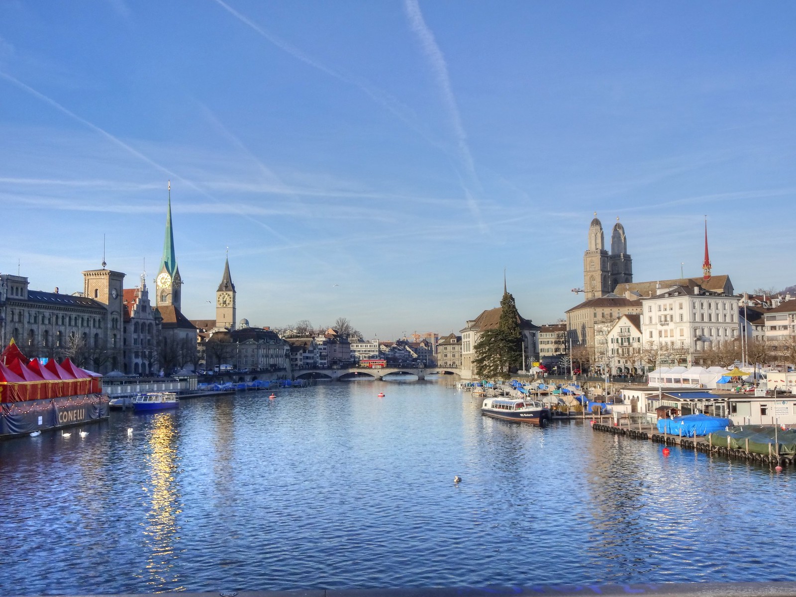 A Walk Through Zürich-West